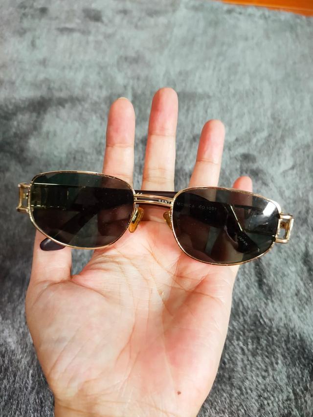 แว่นกันแดดSanta monica made in japan ขนาด 14 cm ตัวกรอบและขามีร่องรอยการใช้งานเลนส์ยังสวย 350บาท 7