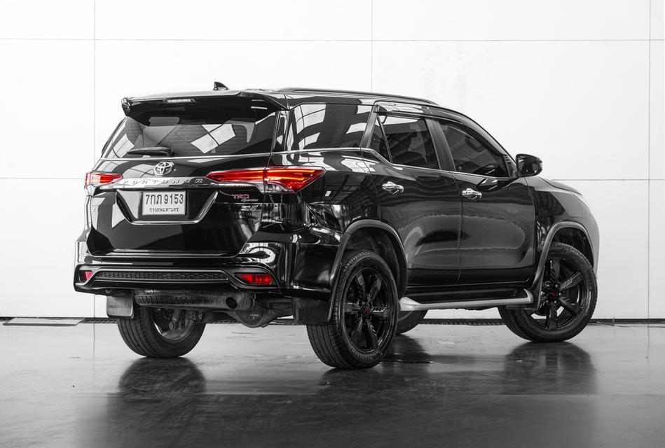 2018 TOYOTA FORTUNER 2.8 TRD SPORTIVO 4WD SUV สีดำ เลขไมล์ 189855 กม. 6