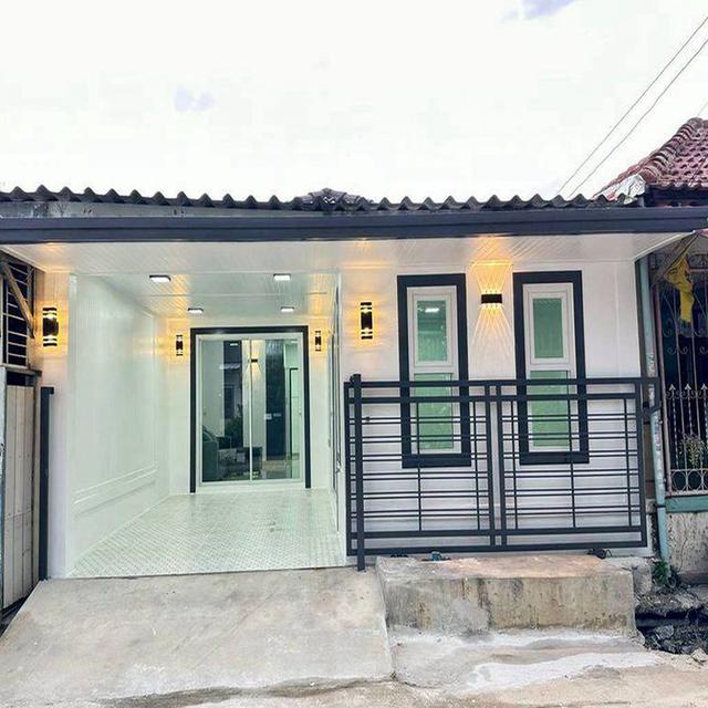 ขายทาวน์ฮ้าส์ชั้นเดียว เนื้อที่  18 ตร.ว  หมู่บ้านพฤกษา3 บางบัวทอง  3 นอน  รีโนเวทใหม่ ต้นซอย 2