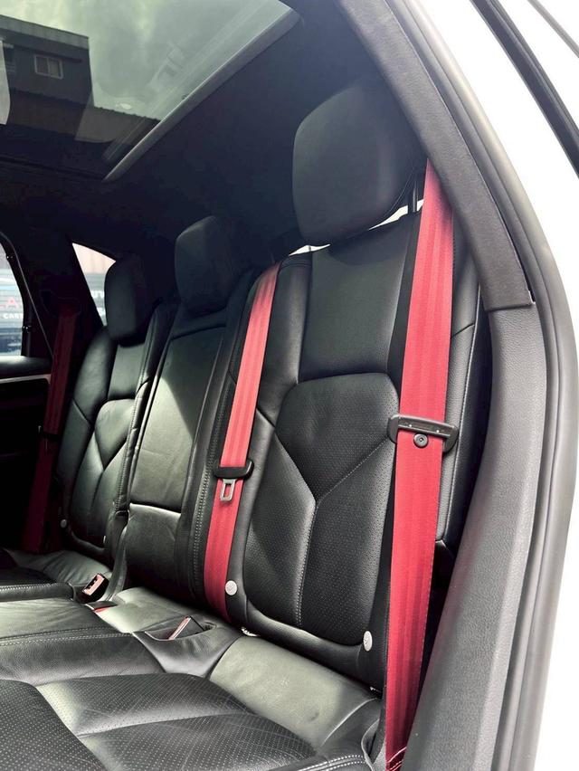 Porsche Cayenne S E hybrid ปี16 14