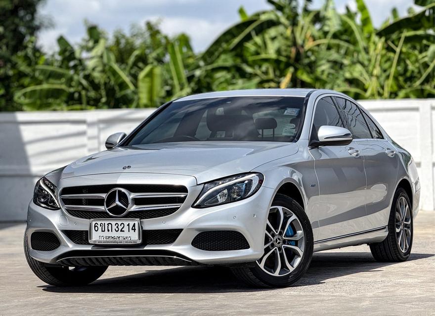 รหัสรถ WRT3214 2017 BENZ C-CLASS, C350e AVANTGARDE 