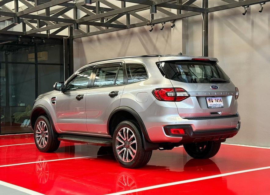 2020 FORD EVEREST 2.0 รถมือเดียวออกป้ายแดง รถวิ่งน้อย สภาพป้ายแดง  เข้าศูนย์ทุกระยะ รถไม่เคยมีอุบัติเหตุครับ 6