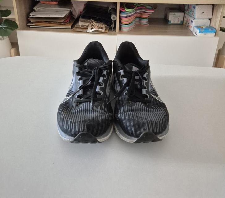 รองเท้า Nike Running
