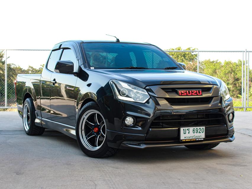 #ISUZU #DMAX , 1.9 Ddi Z X-series  ปี 2017 (VAT.)  โฉม SPACECAB 12-19   เกียร์ ธรรมดา สีดำ ดีเซล ไมล์เพียง 106,087 km.  2