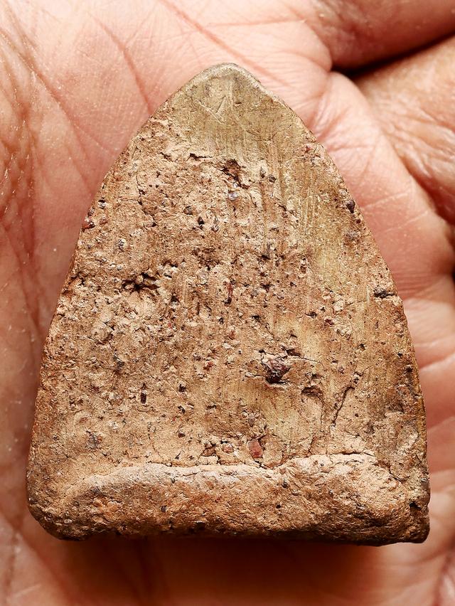 พระหลวงพ่อโต กรุบางกระทิง พิมพ์ปางสมาธิ...เก่าๆ รูปที่ 7