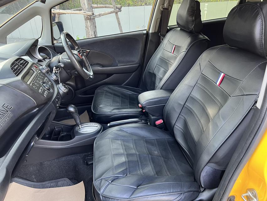Honda JAZZ GE ออโต้ ปี08 รถบ้านจัดทรง 15
