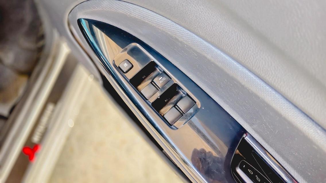 2016 MITSUBISHI ATTRAGE TOP 1.2 รูปที่ 11