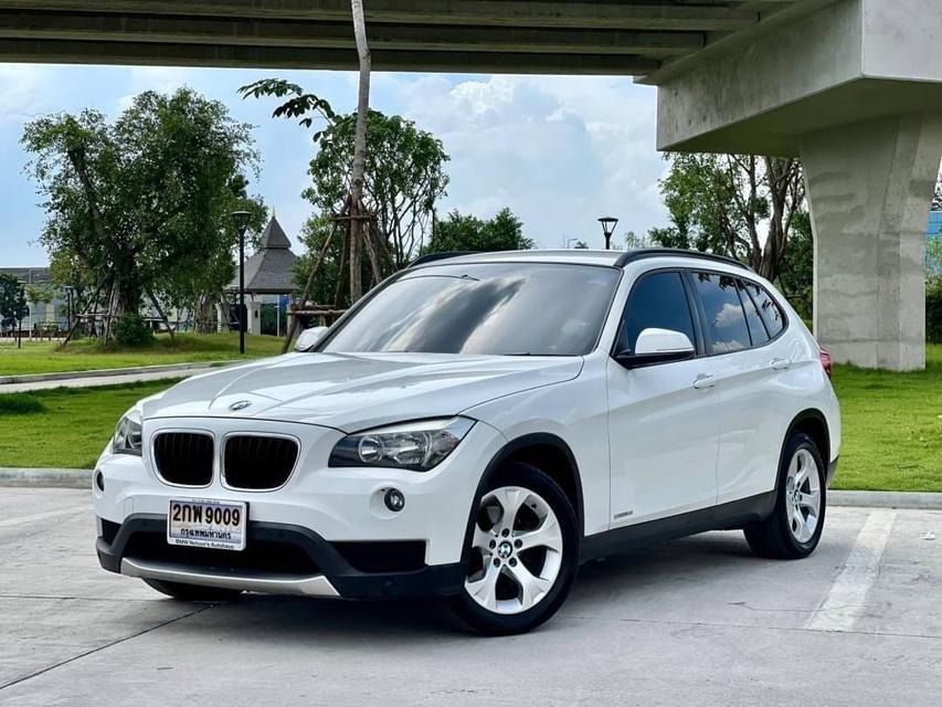 รูป BMW X1 1.8 เบนซิน ปี 2013 สีขาว (พวงมาลัยเบา) 2