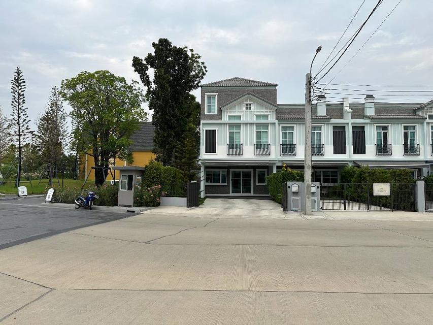 Luxury home For Rent "Indy 2 บางนา - รามคำแหง 2 Town House " รูปที่ 2