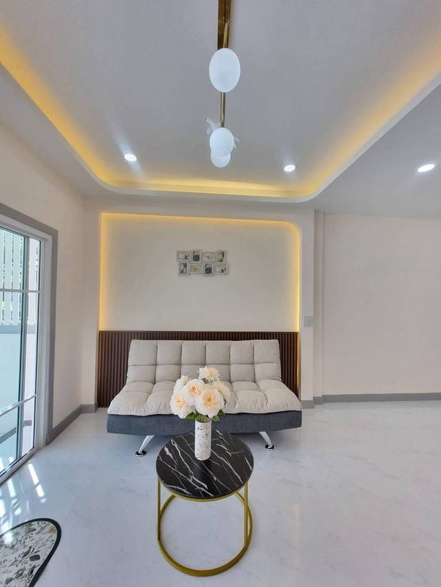 หมู่บ้านบัวทอง3   15