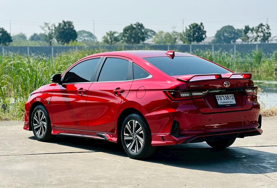 รถบ้านเข้าใหม่ สีสดใส จะถูกจะแพงแดงไว้ก่อนเลยจ้า เดิมทั้งคัน ไมล์เพียง34,000โลเท่านั้น เข้าศูนย์ตลอด  #TOYOTA YARISATIV 1.2PREMIUM LUXURY ปี2022จด202 รูปที่ 3