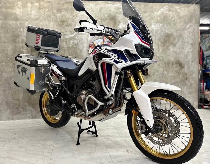 Honda Africa Twin สีขาว 1