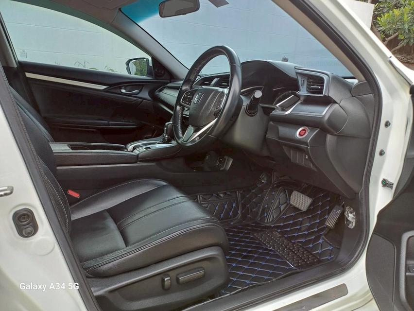 Honda Civic FC 1.8 EL i-VTEC ปี2017 14