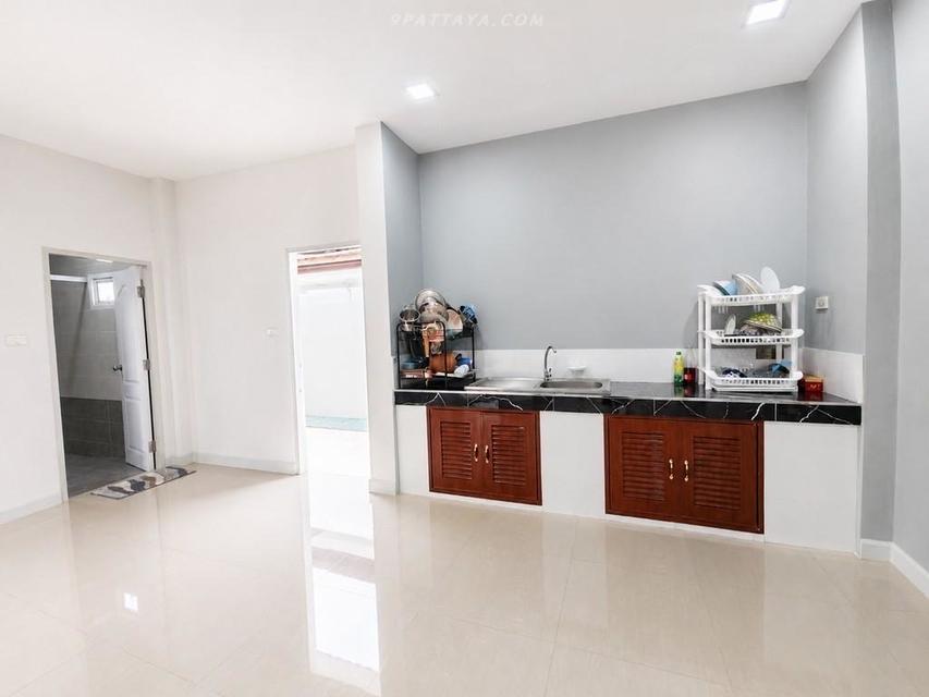 For Sale — House near Mabprachan Lake PattayaGood location house near Mabprachan Lake area, suitable for family living or investment in one of East 9