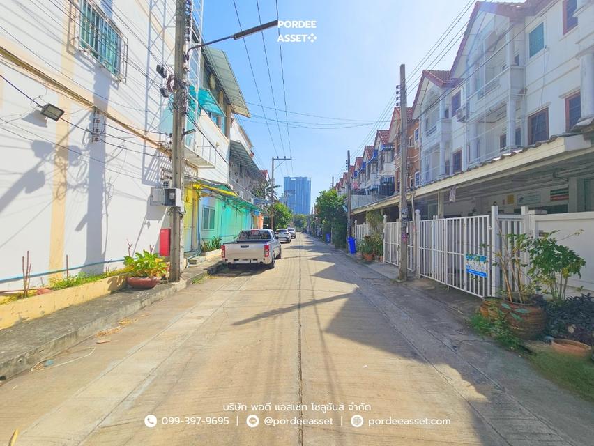 ขาย!! ทาวน์เฮ้าส์ 3 ชั้น ซื่อตรงการ์เด้น ถนนรัตนาธิเบศร์ ไทรม้า เมืองนนทบุรี (ขนาด 19 ตร.ว.) ติดถนนใหญ่และรถไฟฟ้า ทำเลดีๆแบบนี้ หาไม่ได้อีกแล้ว 18