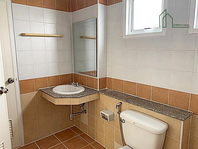 บ้านแฝด 2 ชั้น 37 ตรว. หมู่บ้าน บุรีรมย์ ซาฟารีเวิลด์ ซอยเลียบคลองสอง 23 คลองสามวา  9