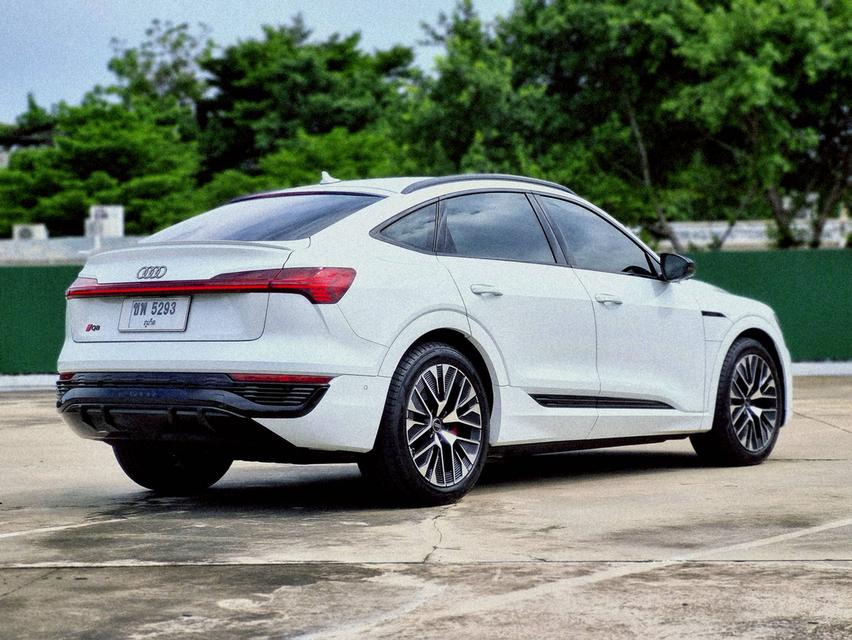 Audi Q8 Sportback E-Tron 55 Quattro [ S-Line Black Edition ] ปี 2025 ไมล์ 10,6xx km. รูปที่ 4