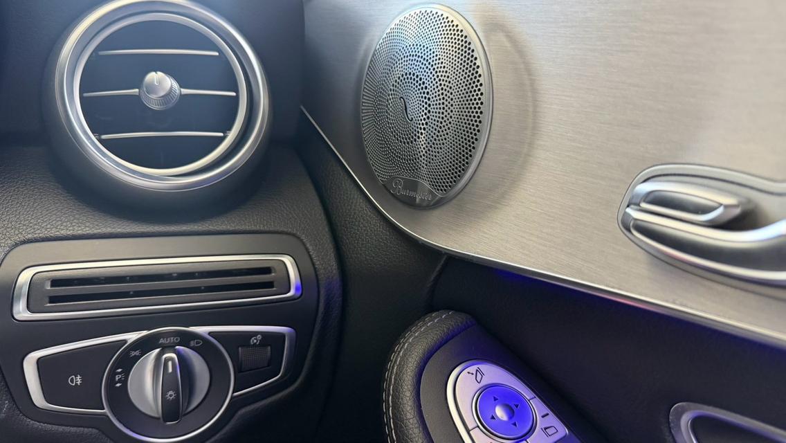 2019 BENZ C220d AMG DYNAMIC สึดำ Millage 122,XXX KM รถสวย เซอร์วิสทุกระยะ ดึเชลล้วน ใช้ต่อสบายใจ แน่นอน   HOTPRICE 8.99 MBCall 📞 092-666-2162 bonus รูปที่ 9