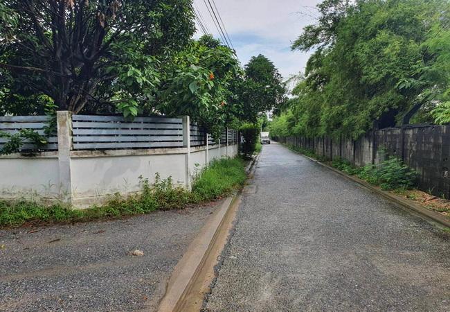 ขายที่ดิน ซอยรามอินทรา 47 ท่าแร้ง บางเขน กรุงเทพมหานคร เนื้อที่ 100 ตร.ว. 2