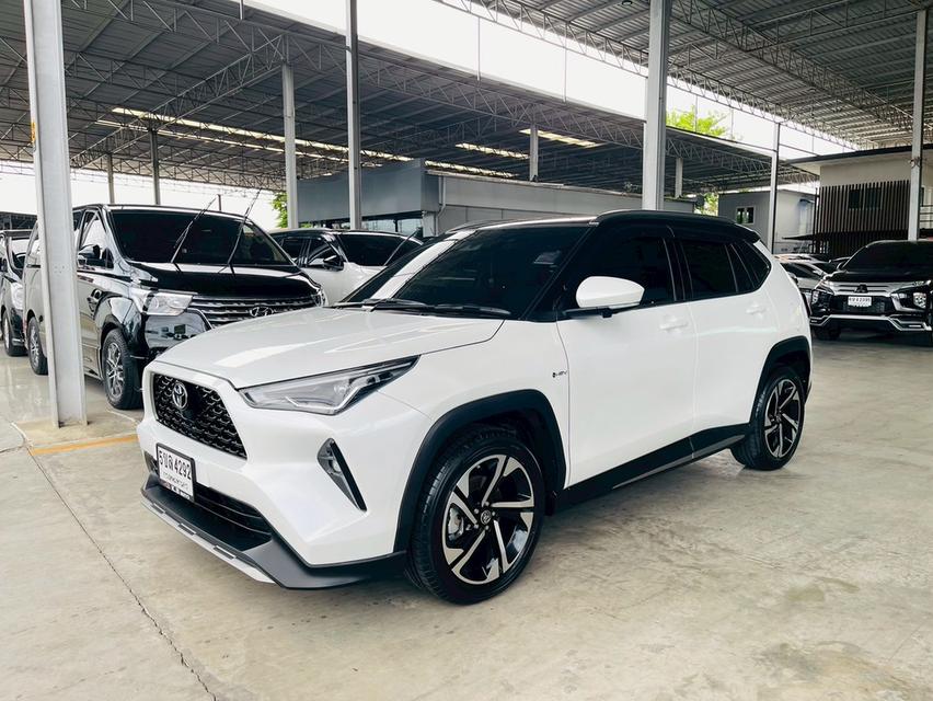 Toyota Yaris Cross HEV Premium Luxury ปี24 แท้ วิ่ง8พันโลแท้ รูปที่ 2