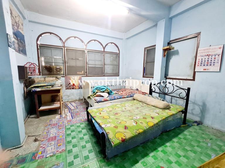 อาคารพาณิชย์ 4.5 ชั้น ติดถนนเอกชัย บางขุนเทียน 3