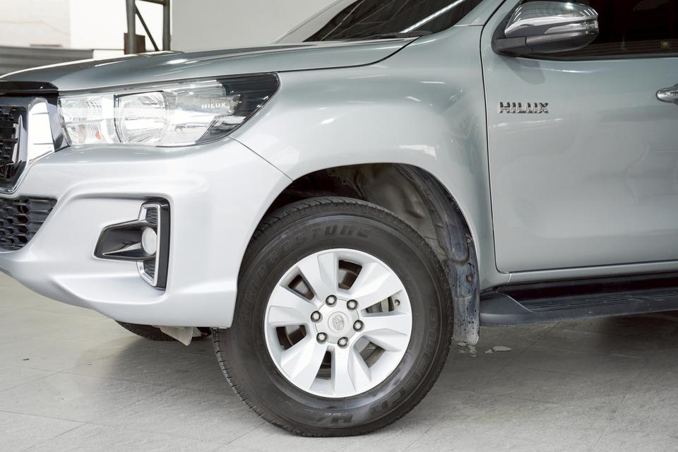 TOYOTA HILUX REVO 2.4 E AT ปี2018 จด2018