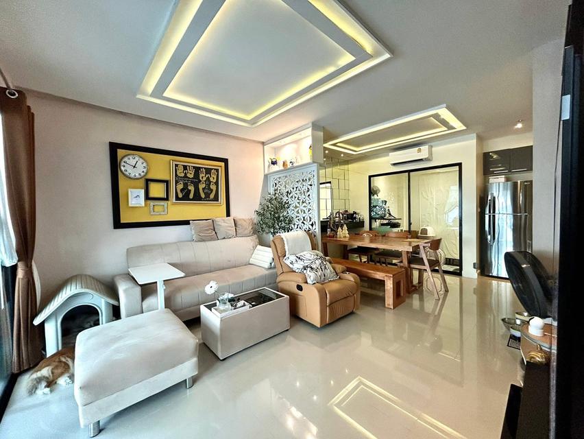 ขายทาวน์โฮม/โฮมออฟฟิศ 3 ชั้น | บ้านกลางเมือง พระราม 9 - รามคำแหง ทำเลใจกลางเมือง เดินทางสะดวก เลียบด่วน ฉลองรัช ใกล้ ม.รามคำแหง Baan Klang Muang Rama 9