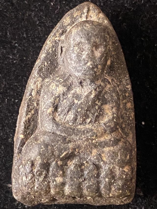 พระหลวงปู่ทวดเนื้อว่านพิมพ์หัวขีดไหล่จุด