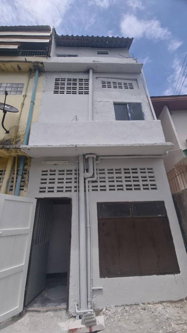 อาคารพาณิชย์ 3 ชั้น ใหม่ 16