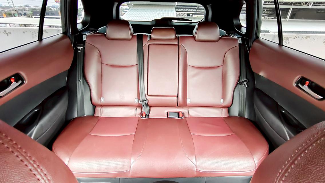  TOYOTA Corolla CROSS 1.8 Hybrid Premium A/T ปี 2020 ไมล์ 2xxxx km. โทร.0922639576 เอ๋  17