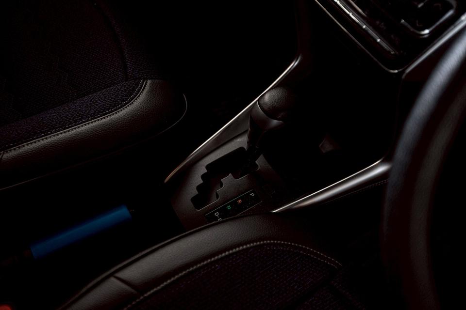 Toyota Yaris 1.2 Entry ปี 2018 สีแดง มือเดียวป้ายแดง  17