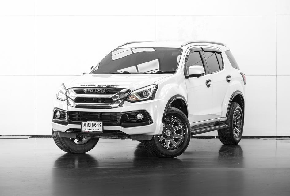 2020 ISUZU MU-X 3.0 THE ONYX 2WD SUV สีขาว เลขไมล์ 128680 กม.