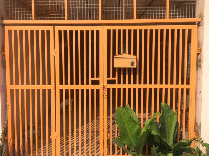 ขายบ้าน ทาวน์เฮ้าส์ 2 ห้องนอน 2 ห้องน้ำ 1