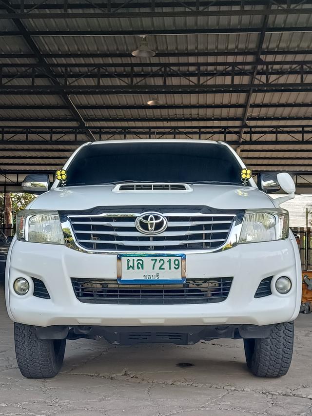 Vigo Champ VNturbo 144 hp 2015 มือเดียวป้ายแดงภายในดำสะอาดตามาก