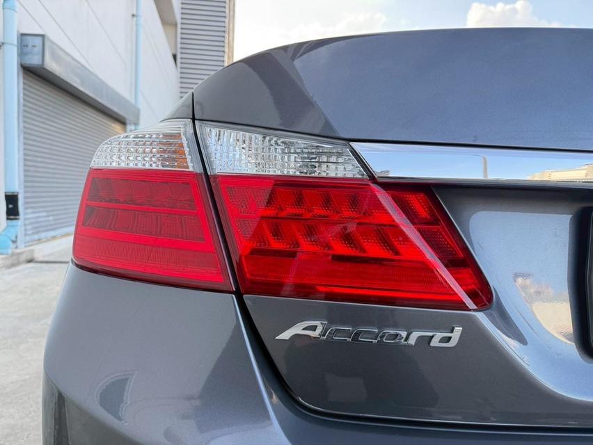 HONDA ACCORD 2.0EL 2013 สีเทา มือเดียว 15