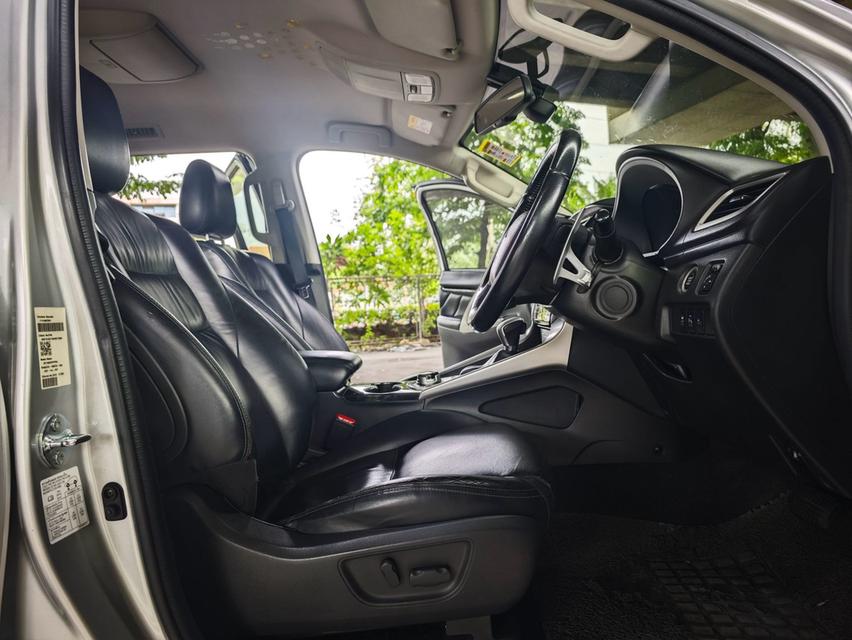 🚗 2016 Mitsubishi PAJERO SPORT 2.4 GT Premium 4WD AT รูปที่ 14