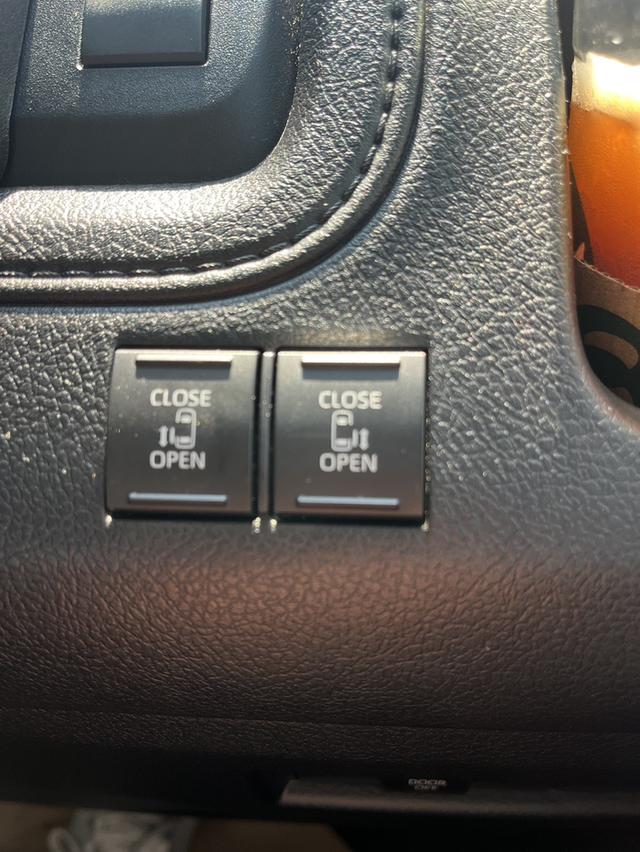 Toyota Majesty 2.8 Premium auto รถสวยตรงปก โทร. 0922639576 เอ๋ รูปที่ 16