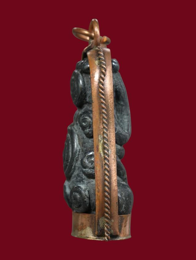 พระปิดตาเนื้อสัมฤทธิ์ หลวงปู่เอี่ยม วัดสะพานสูง เลี่ยมกระเช้าโบราณสวยๆ รูปที่ 3