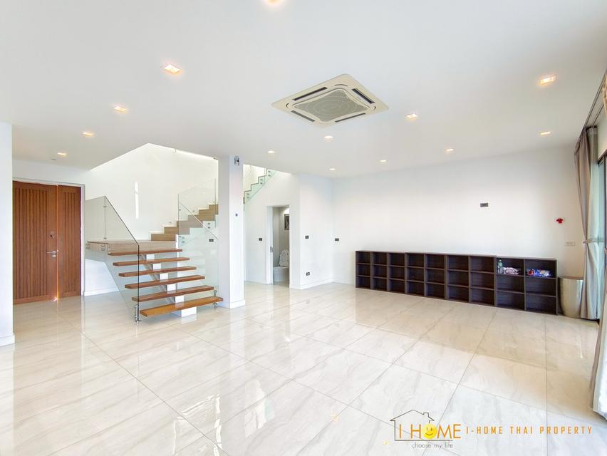 🏡 พูลวิลล่าสองชั้น บ้านหรูในโครงการ พร้อมคลับเฮ้าส์สระว่ายน้ำ #หางดง ราคาเพียง 90,000 บาท/เดือน ✨ 清迈豪华泳池别墅出租 双层 4 卧室 4 卫生间 租金 90,000 泰铢/月(含物业费) ✨ 19