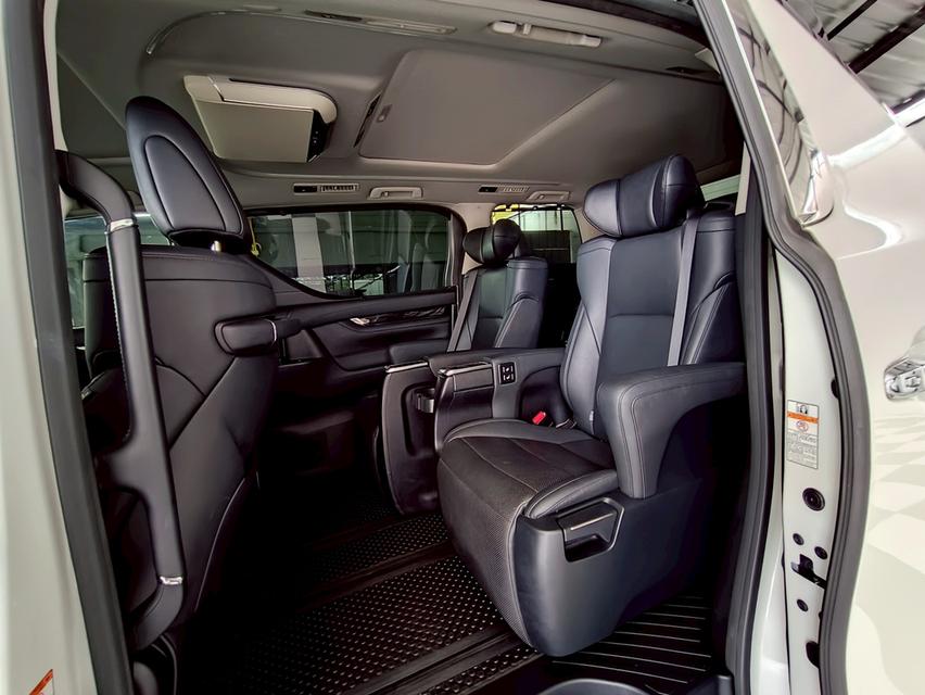 TOYOTA ALPHARD 2.5 SC PACKAGE ปี 20 จดทะเบียน ปี 2020 แท้  Mile 71,000 km (1,990,000)  10