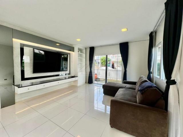 ให้เช่าบ้านเดี่ยว 2 ชั้น 50 ตรว. 3 ห้องนอน Perfect Place วงแหวน-รามคำแหง ถ.กรุงเทพกรีฑาตัดใหม่ เฟอร์พร้อมอยู่ ** รับสัตว 2