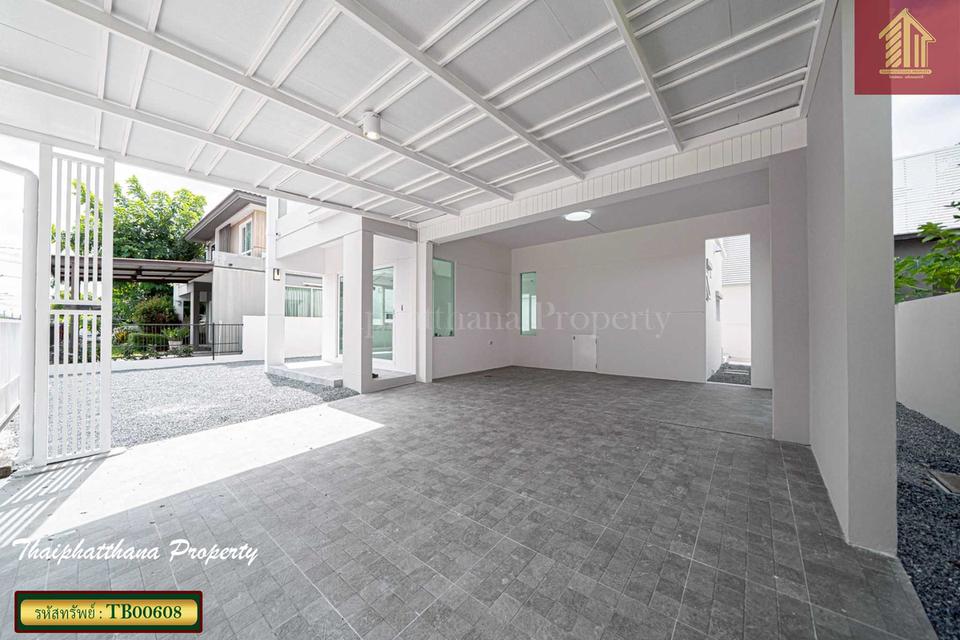 มัณฑนา เลค วัชรพล สุขาภิบาล 5 2