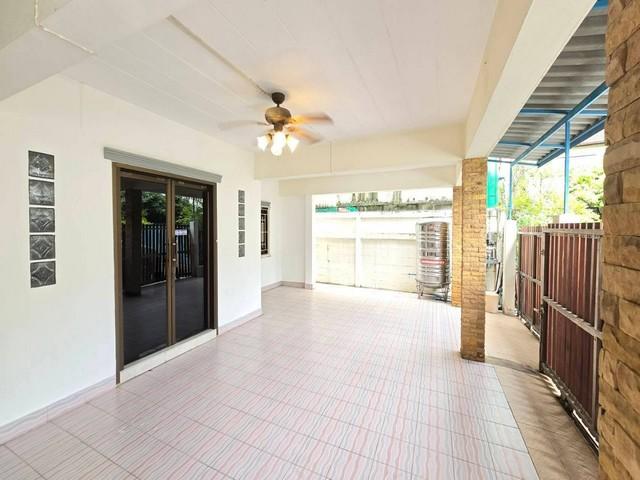ให้เช่าบ้านเดี่ยว 2 ชั้น 50 ตรว. 6 ห้องนอน หมู่บ้านเสนานิเวศน์ 1 ประเสริญมนูกิจ 18 ใกล้ถนนเกษตรนวมินทร์ ใกล้ ม.เกษตร 3