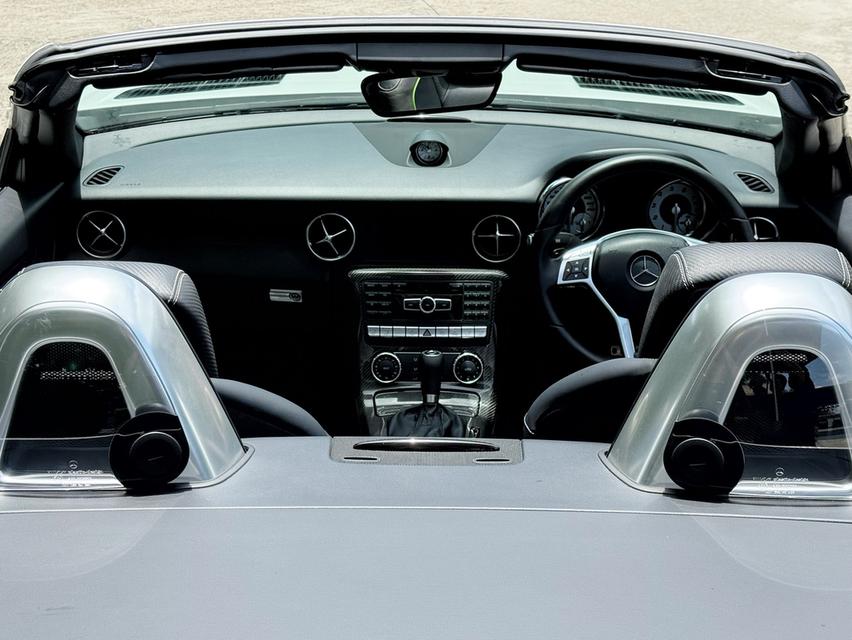2015 BENZ SLK CARBON LOOK รถมือเดียวออกป้ายแดง รถวิ่งน้อย ประวัติ SERVICE ครบ รถไม่เคยมีอุบัติเหตุครับ 10