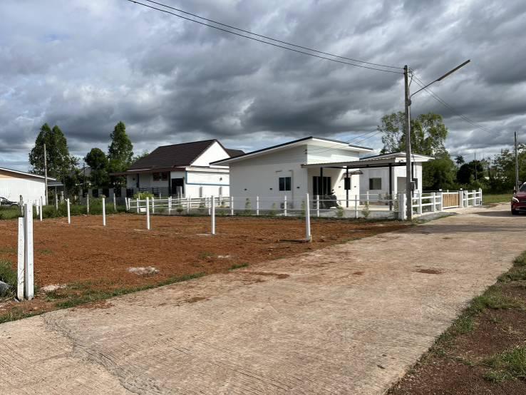 ที่ดินแบ่งขายบ้านมะขามป้อม ใกล้ราชภัฏสกลนคร ฟรีโอน 3