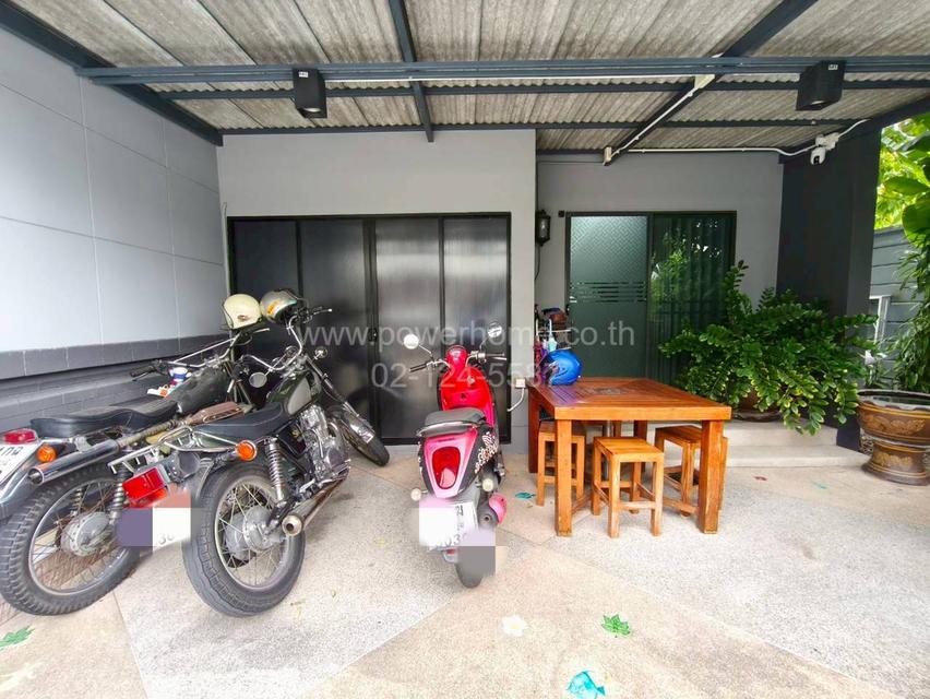 หมู่บ้านเมททาวน์ ปทุม-ติวานนท์ ต.บ้านฉาง อ.เมืองปทุมธานี จ.ปทุมธานี
