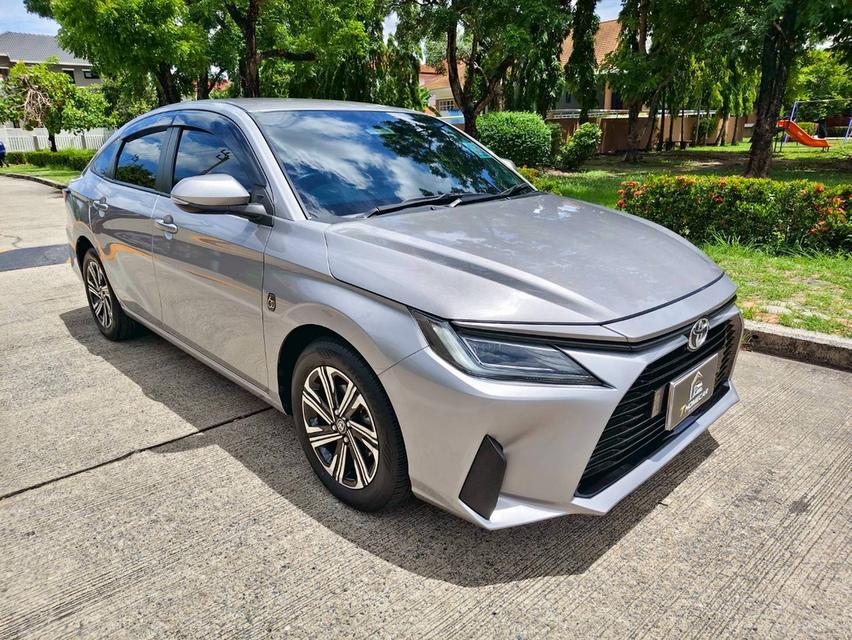 Toyota Yaris Ativ smart ปี 2023 สีเทา รูปย่อยที่ 3