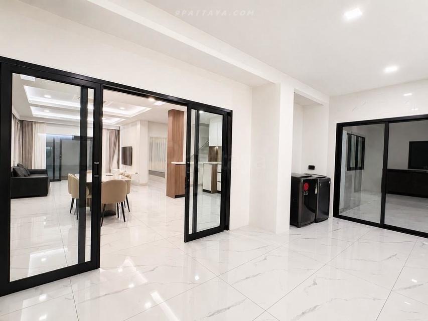 For Rent — Pet-Friendly Pool Villa at Chokchai Village 9, Khao Noi PattayaPet-friendly pool villa for rent in Chokchai Village 9, Khao Noi Pattaya 4