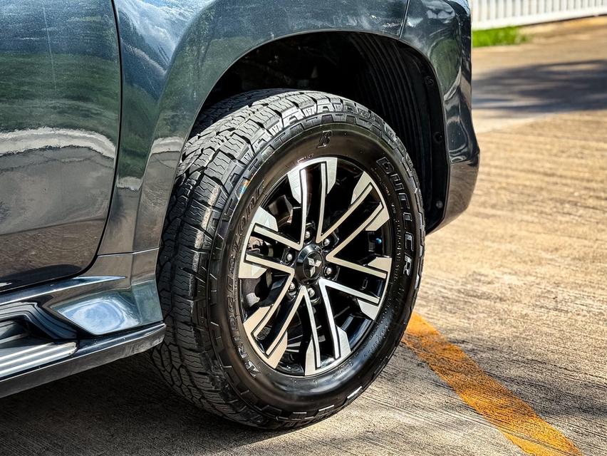 Mitsubishi Pajero 2.4GT ปี21 17
