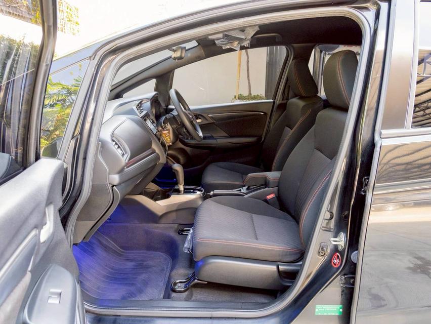 Honda jazz 1.5 RS ปีจด 2020 ♨️ ประกันเครื่องเกียร์3ปี3หมื่นkm♨️ รูปที่ 9